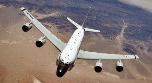 самолет-разведчик RC-135