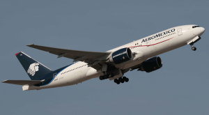 самолет авиакомпании Aeromexico