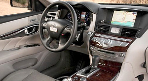 внутреннее убранство Infiniti M56