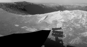 Opportunity на краю 90-метрового кратера