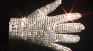 перчатка Майкла Джексона