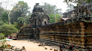 храм Бапуон в Камбодже