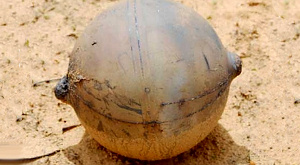 шар, упавший в намибийскую деревню