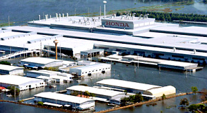завод компании Honda, полностью затопленный в результате наводнения в Таиланде
