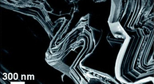 микрофотография полученной стопки керамических листов