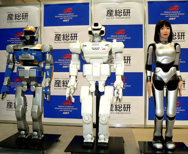 Робот-фотомодель из Японии (12 фото)