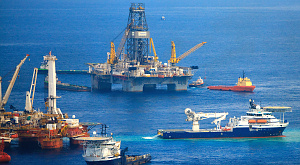 работы у нефтяной вышки BP в Мексиканском заливе