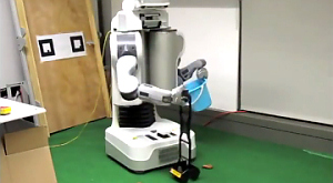 PR2 за сбором какашек