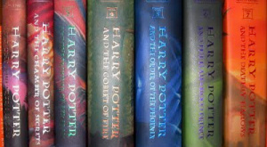серия книг Джоан Роулинг о Гарри Поттере