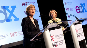 президент Гарварда Дрю Фауст и президент MIT Сьюзан Хокфилд