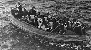 спасательная шлюпка с пассажирами Титаника