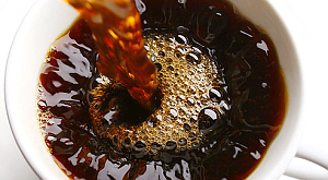 Утренняя чашка кофе смягчает боль в суставах