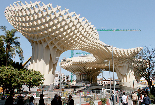 Деревянный гигант Metropol Parasol в Севилье