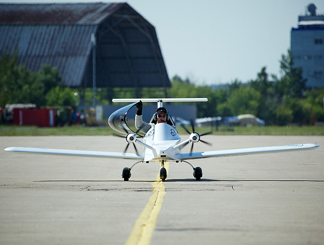 МАКС-2011